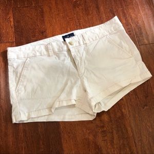 American Eagle White Shortie Shorts Shorts Size 12